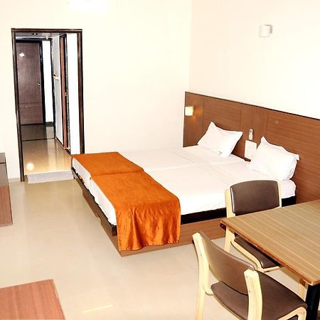 Century Executive Hotel อูดุปปี ภายนอก รูปภาพ