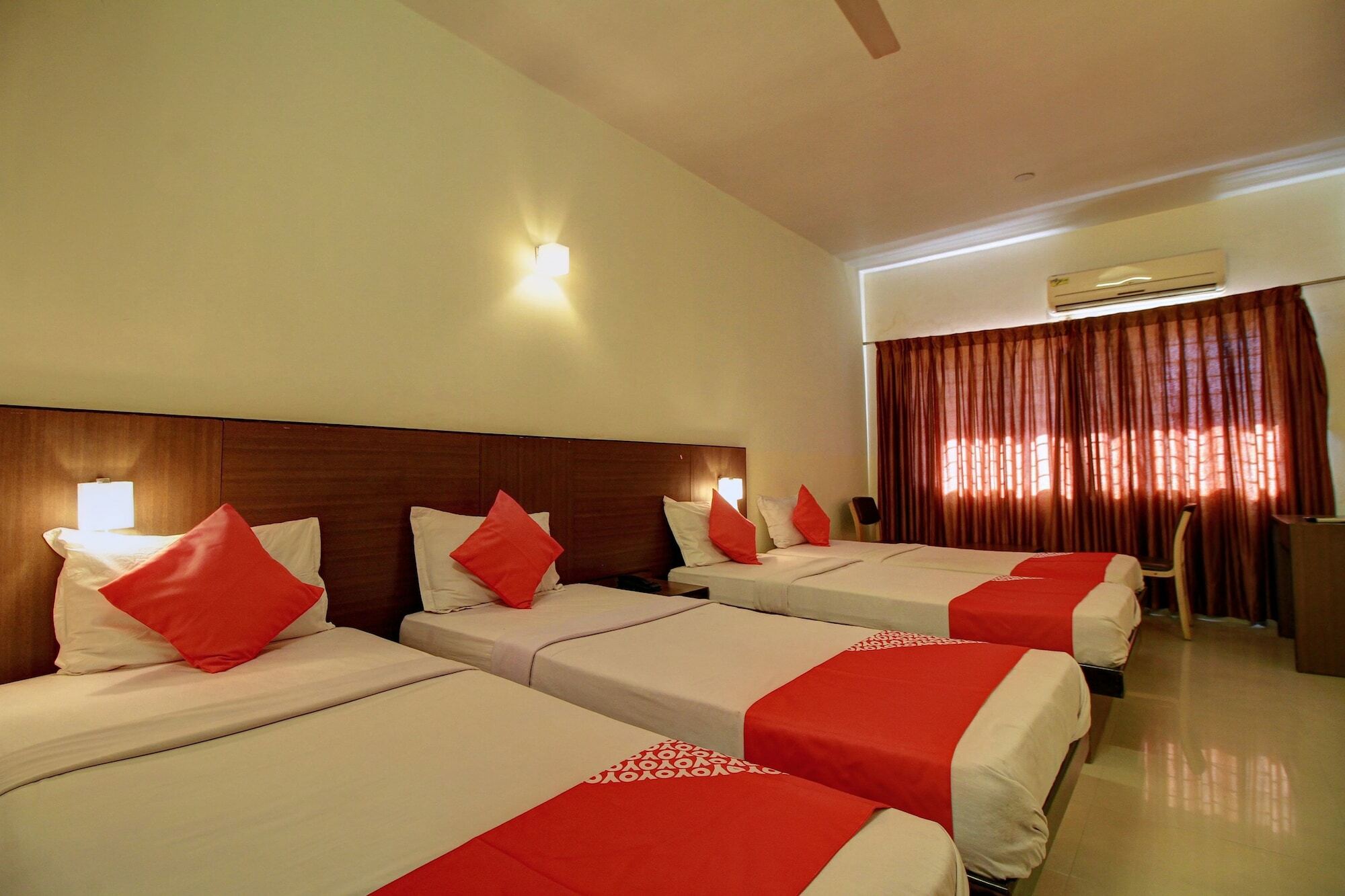 Century Executive Hotel อูดุปปี ภายนอก รูปภาพ